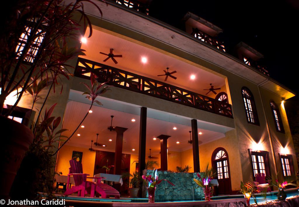 Mahogany Hall Luxury Boutique Resort Сан-Игнасио Экстерьер фото